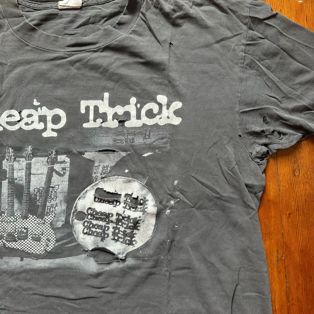 Vintage cheap trick shirt - Picture 2 of 10